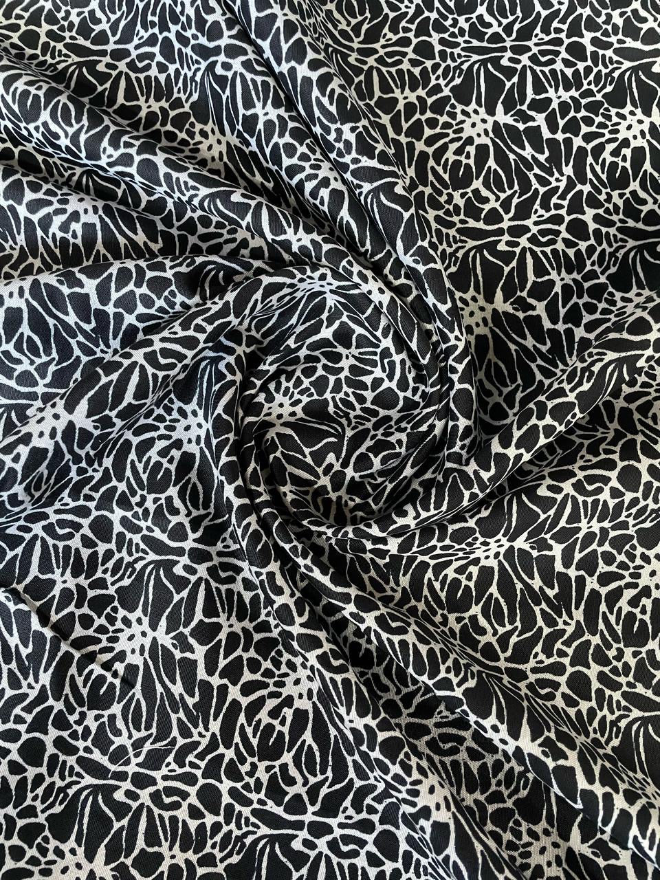 2 In 1 Printed Namaz Chaddar + Abaya 114 With Sleeves And Niqab (Stitched)