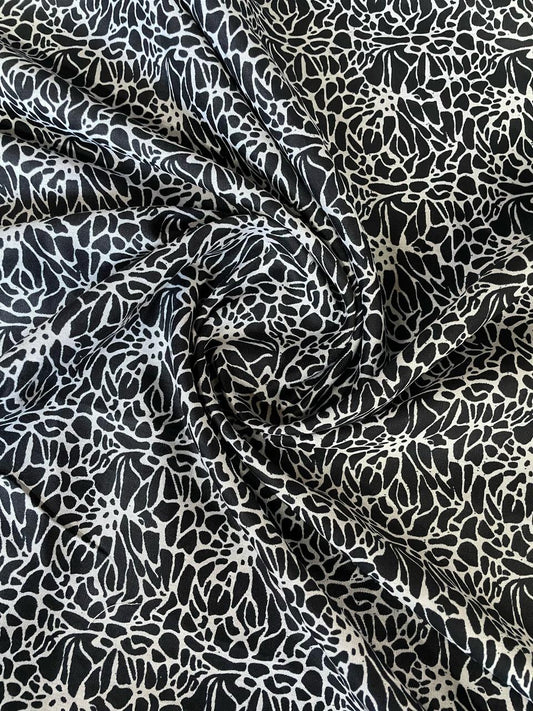 2 In 1 Printed Namaz Chaddar + Abaya 114 With Sleeves And Niqab (Stitched)